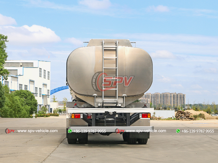 ISUZU GIGA 6x4 Petrol Supply Lorry - Rear Side